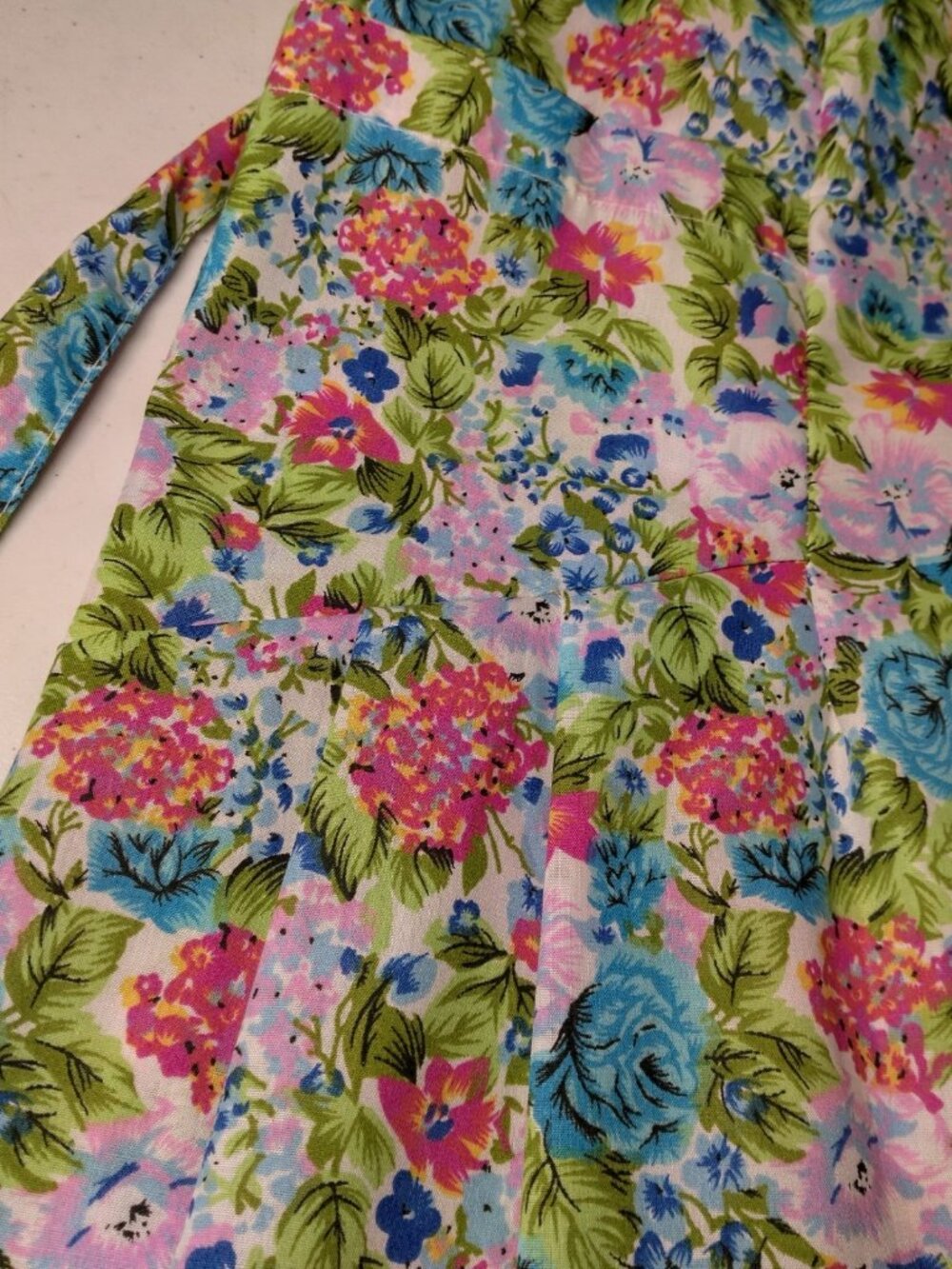 Buck & Buck House Dress Small Floral Pleated Zip Front Short Sleeve Granny - Picture 11 of 16